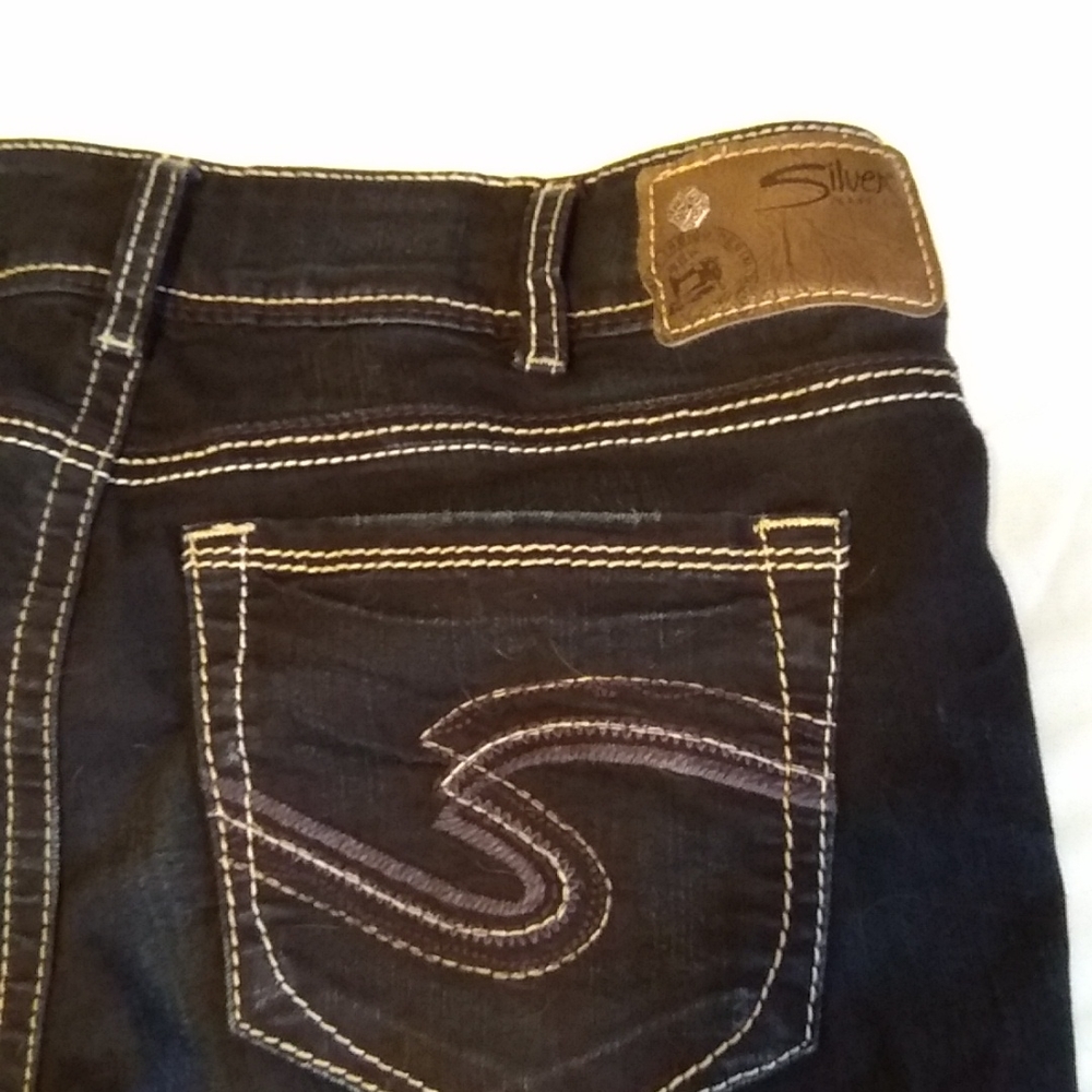 62. Silver Jeans - Picture 8 of 12